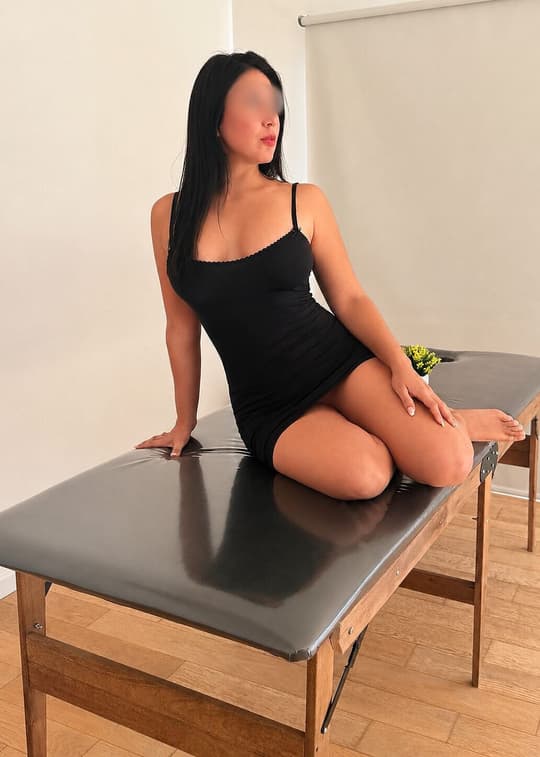 Masajista Alannah en Pilar